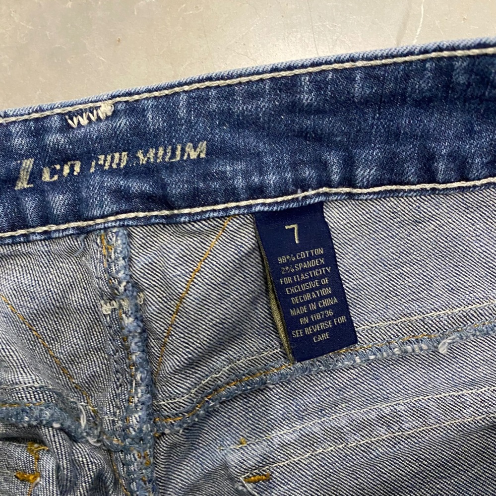 LC Lauren Conrad Bootcut Jeans Women Size 7 Medium Wash Stretch Denim - Picture 2 of 4